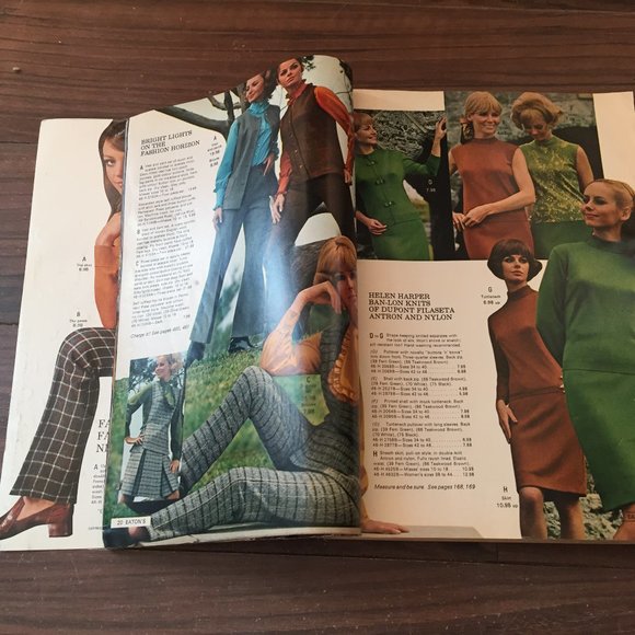 Eaton's Fall and Winter 1969 Catalog Canada *Missing Pages* - Picture 12 of 12